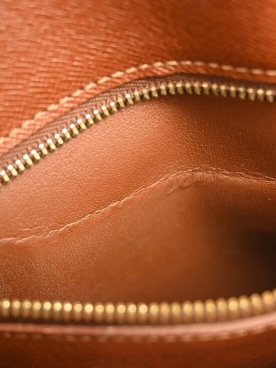 Louis Vuitton Saint Cloud GM in Monogram (TH1909) - Purse Utopia LOUIS VUITTON SAINT CLOUD GM SHOULDER BAG MONOGRAM